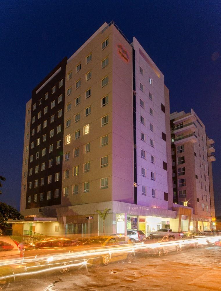 Express Vieiralves Hotel Manaus Eksteriør billede