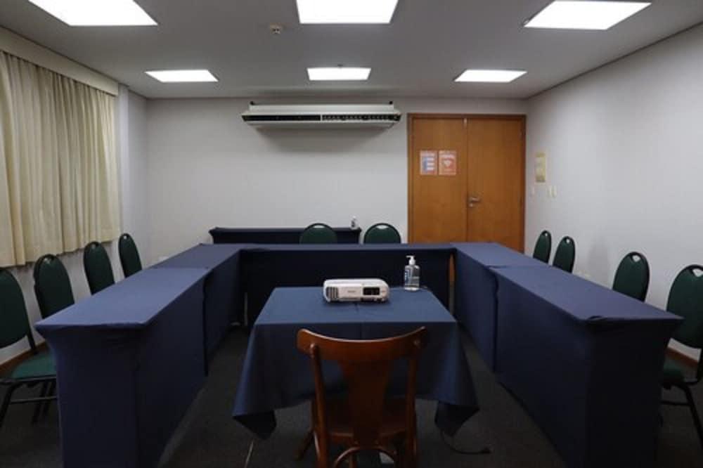 Express Vieiralves Hotel Manaus Eksteriør billede