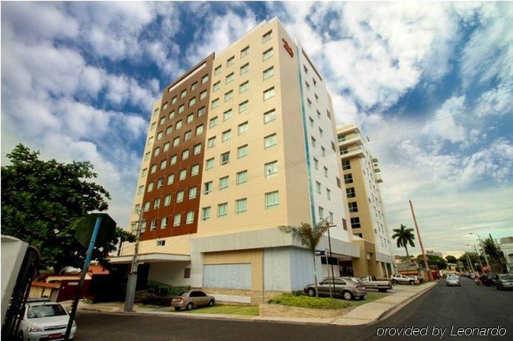 Express Vieiralves Hotel Manaus Eksteriør billede
